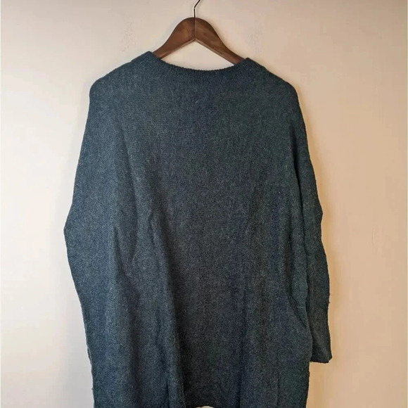 H & M Knit Oversized Sweater - XS - Picture 6 of 11